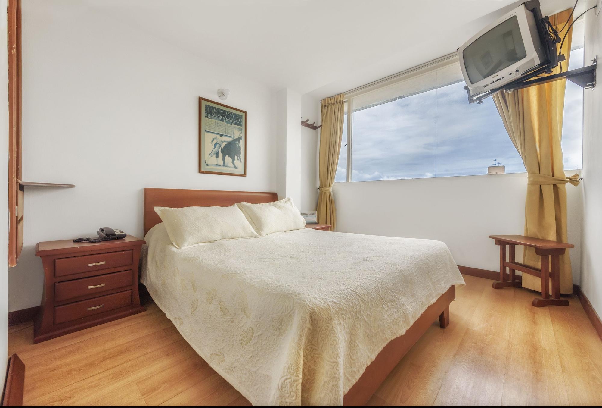Hotel Alicante Bogotá Extérieur photo