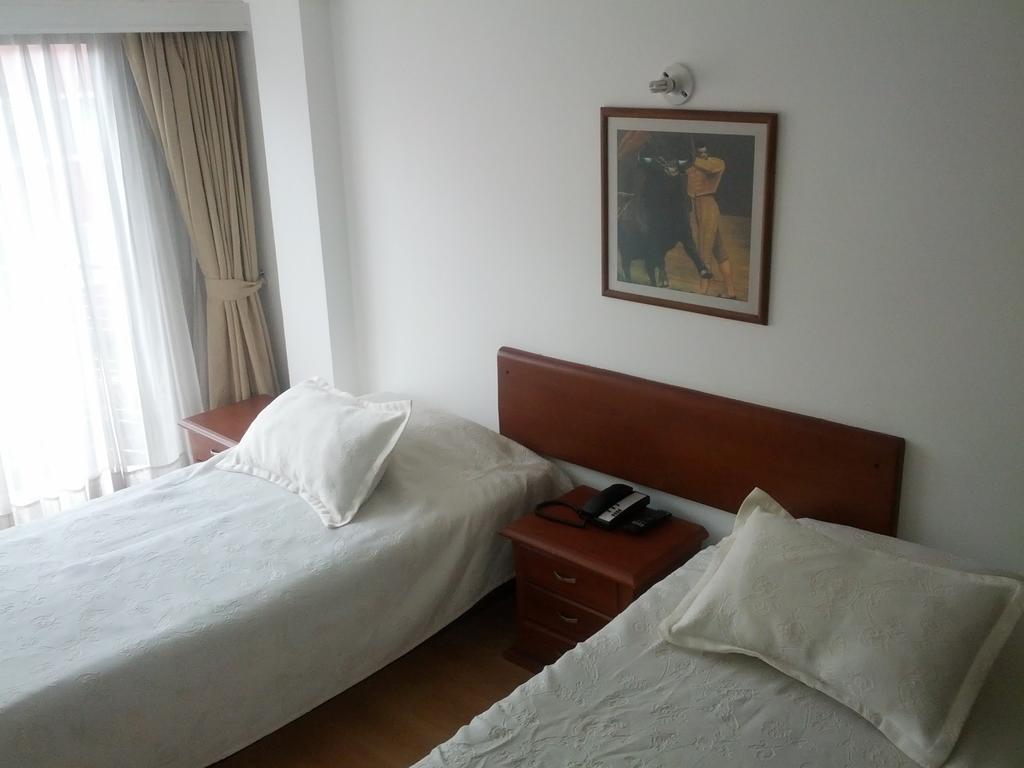Hotel Alicante Bogotá Extérieur photo